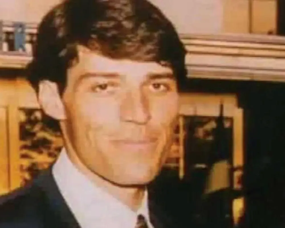 Who Were the Key Figures of the 1990s Self-help Movement?